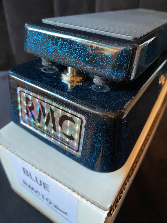 Real McCoy Custom RMC10 BLUE SPARKLE